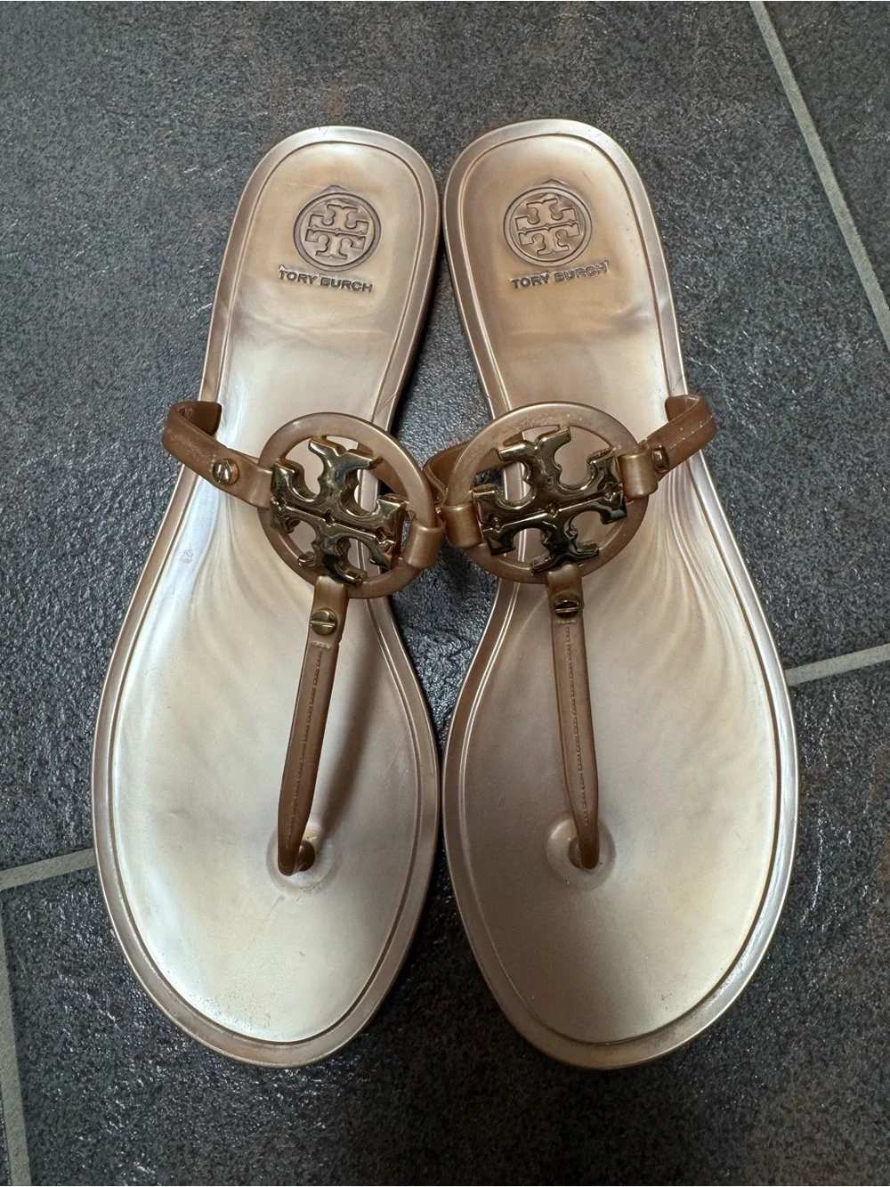 Tory Burch TB Mini Miller Metallic Logo Jelly Thong Slip On Sandals Rose Gold 10